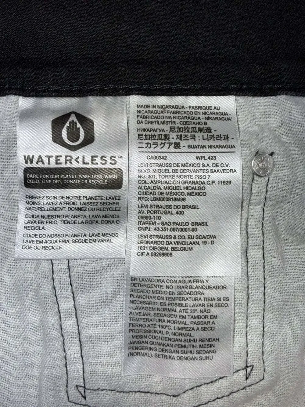 Levis 502 Regular Tapered Jeans Mens 32x30 Dark Black WaterLess Denim Pants EUC